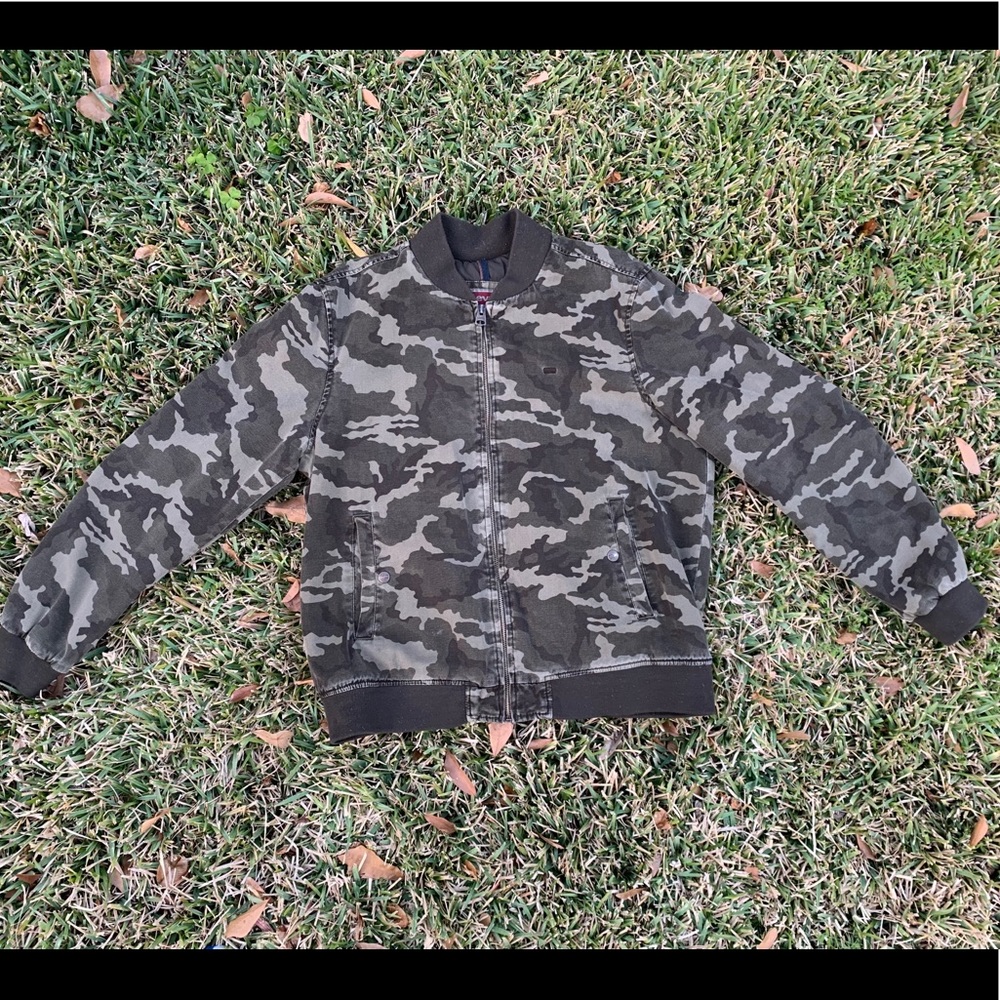 Levi’s camo jacket